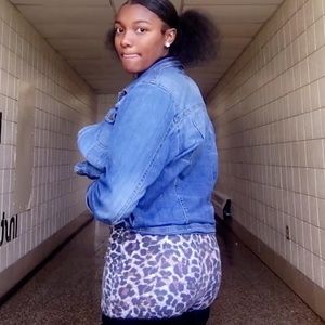 Meet your Posher, Mani